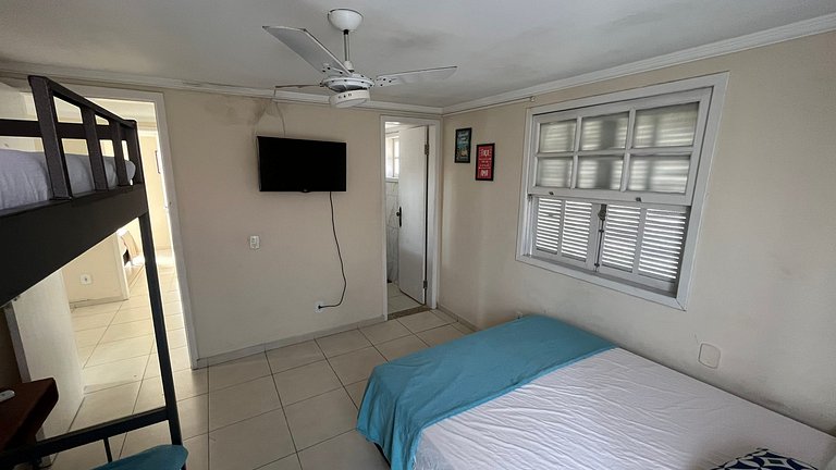 Wonderful 6 bedroom house in Praia Grande *** NO SERVICE CHA