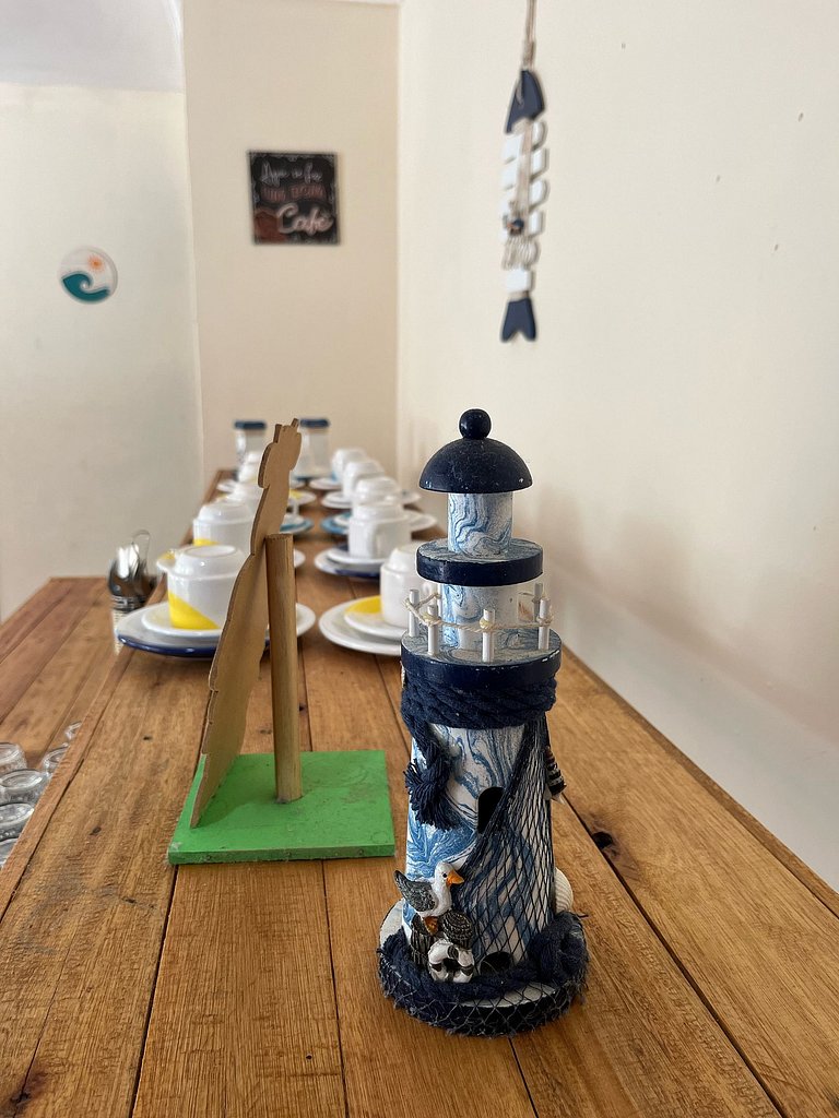 Maravillosa casa de 6 dormitorios en Praia Grande *** SIN CA