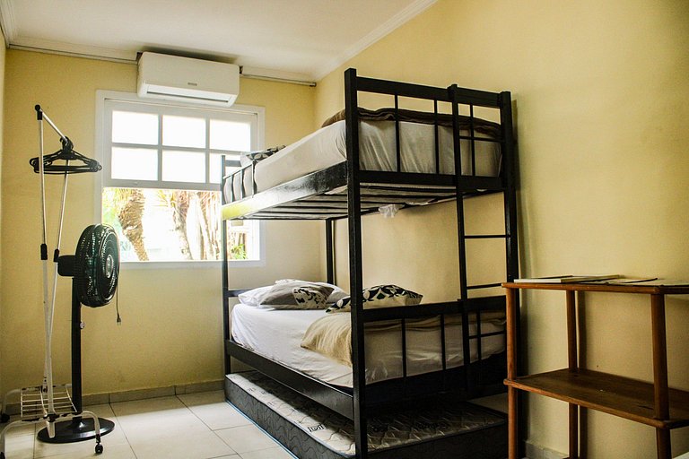 Wonderful 6 bedroom house in Praia Grande *** NO SERVICE CHA