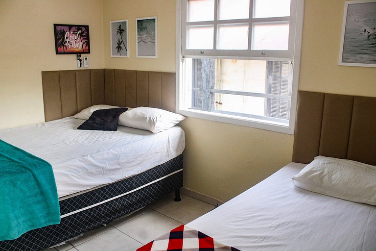 Maravillosa casa de 6 dormitorios en Praia Grande *** SIN CA