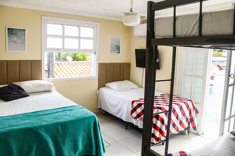 Wonderful 6 bedroom house in Praia Grande *** NO SERVICE CHA