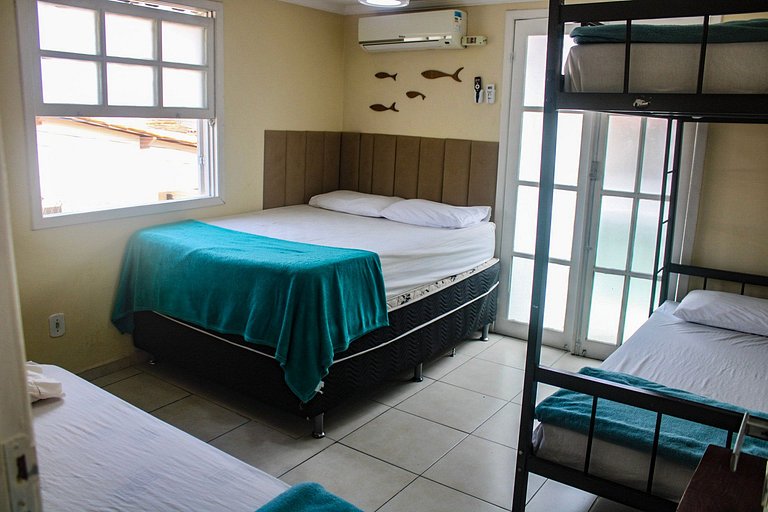 Wonderful 6 bedroom house in Praia Grande *** NO SERVICE CHA