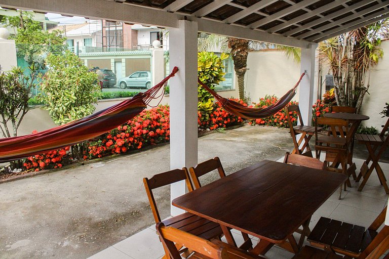 Wonderful 6 bedroom house in Praia Grande *** NO SERVICE CHA