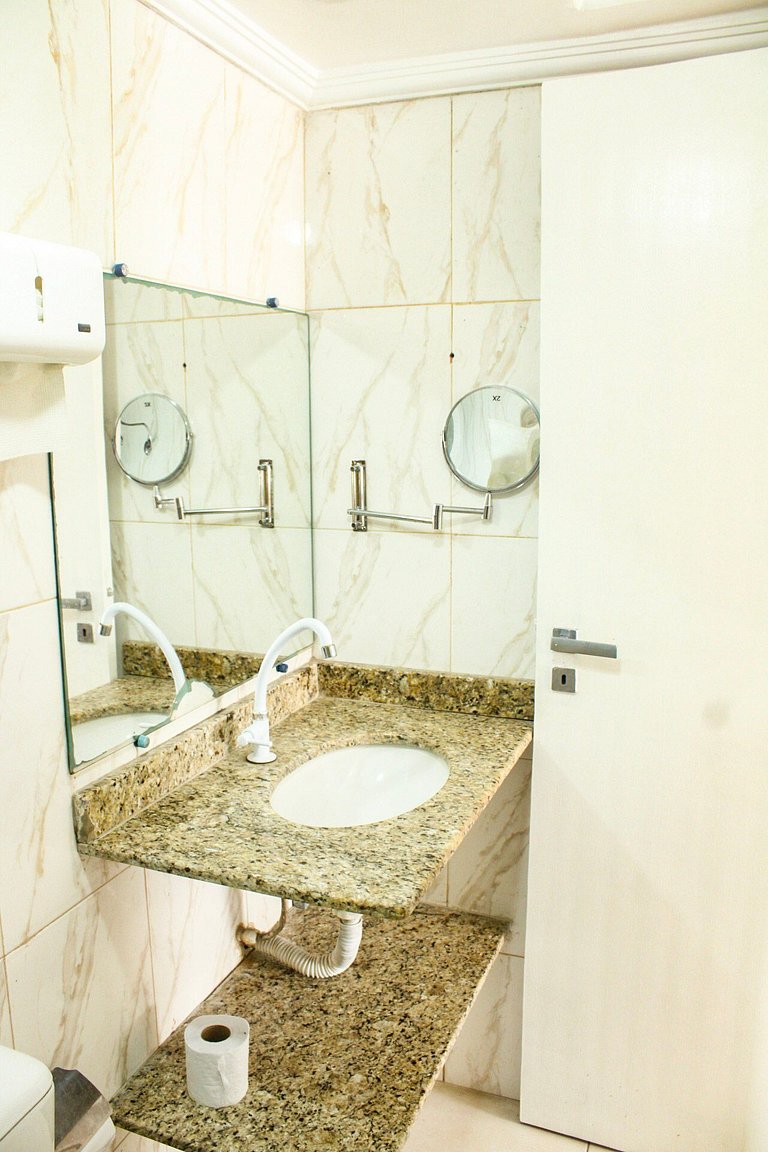 Wonderful 6 bedroom house in Praia Grande *** NO SERVICE CHA